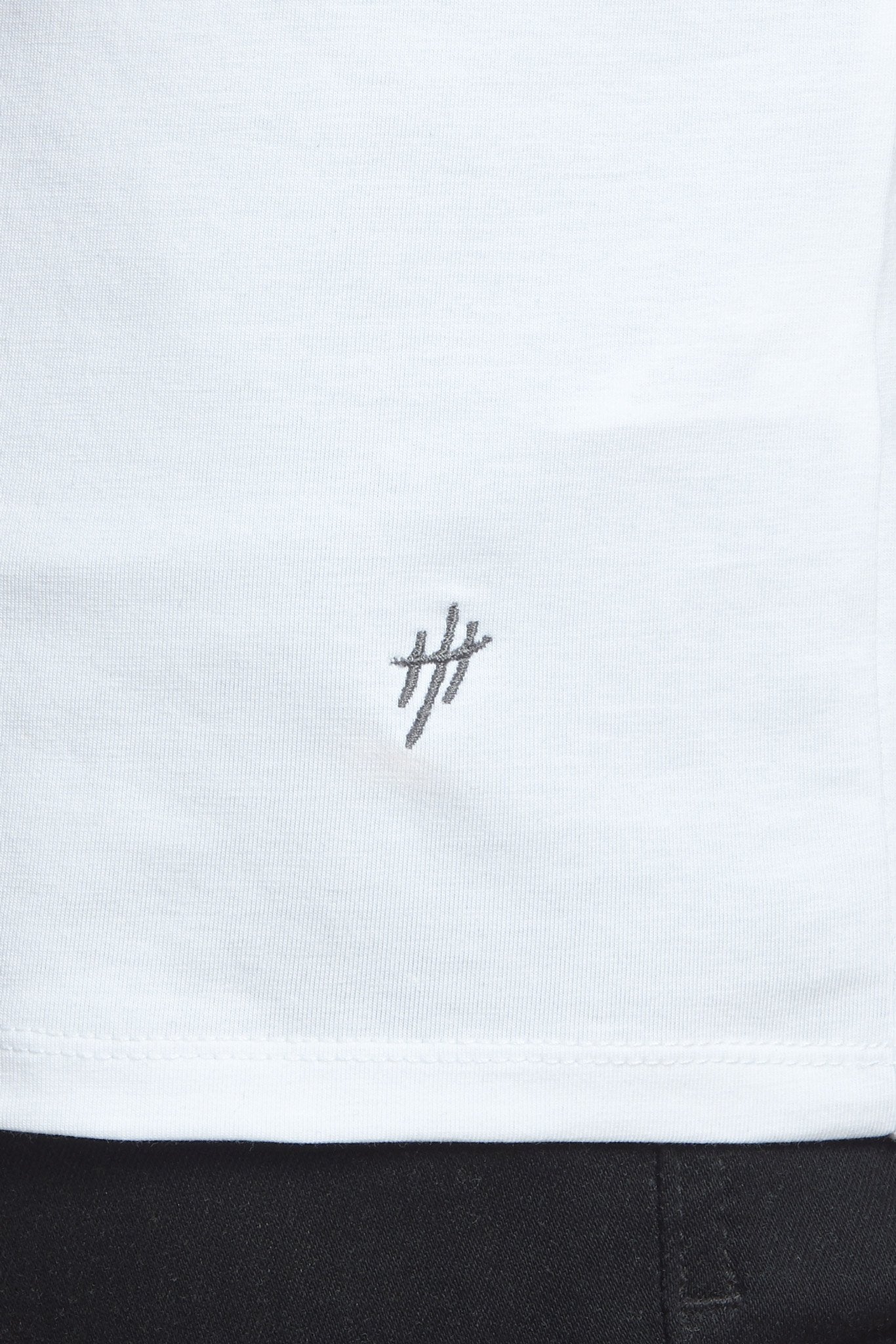 The Essential Extended Slim Fit Tee by WESTON JON BOUCHÉR