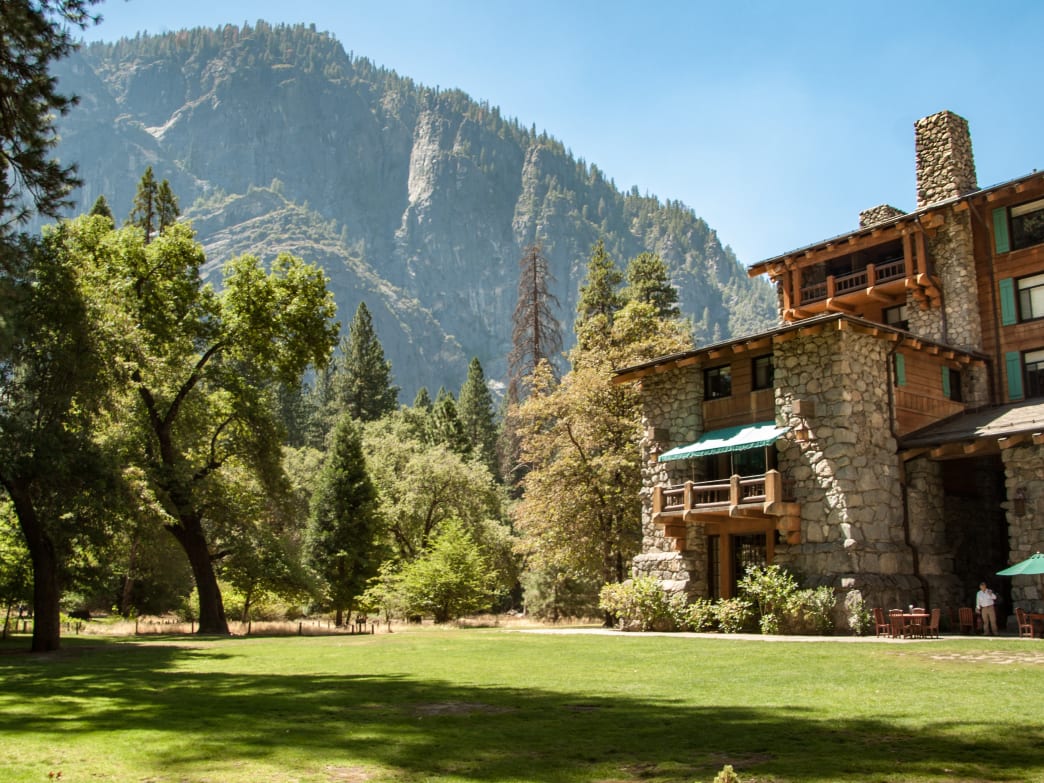 6 Historic Hotels in the National Parks That Will Take You Back in Time