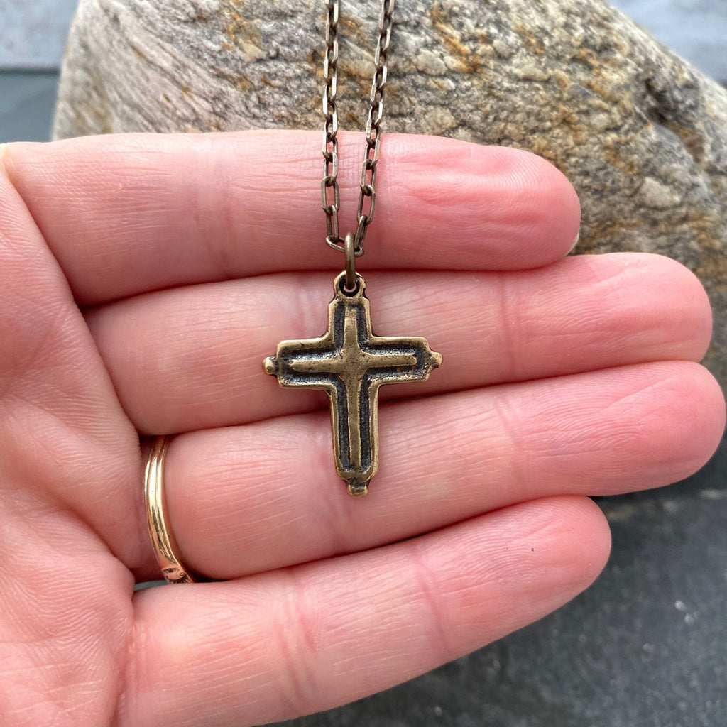 アクセサリー vintage Men's Brass Necklace with Simple Bronze Cross, made from Ancient