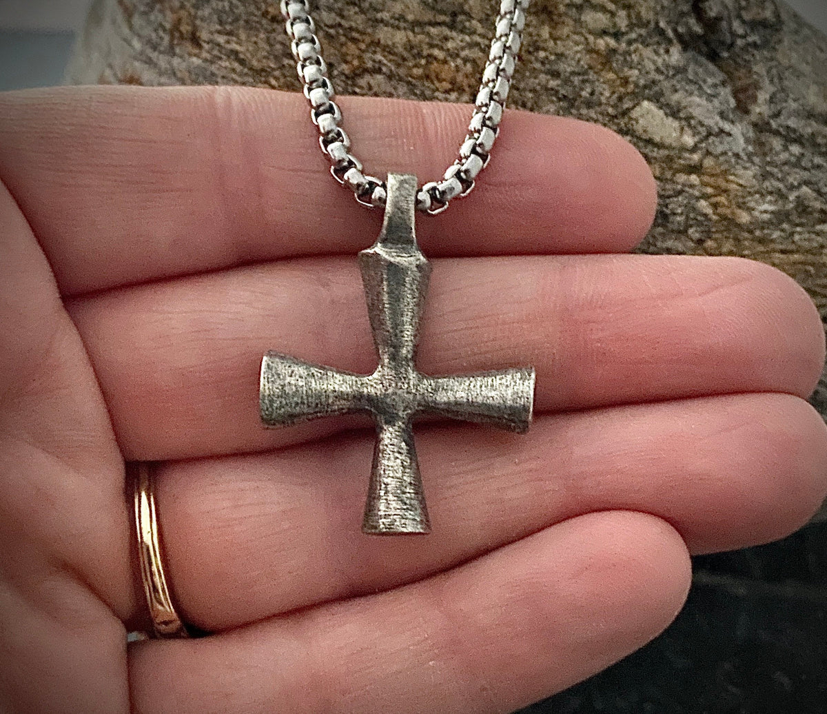 Men&#39;s Maltese style cross, Heavy pewter cross, unisex, Steel chain, Faith, Cross ST-019