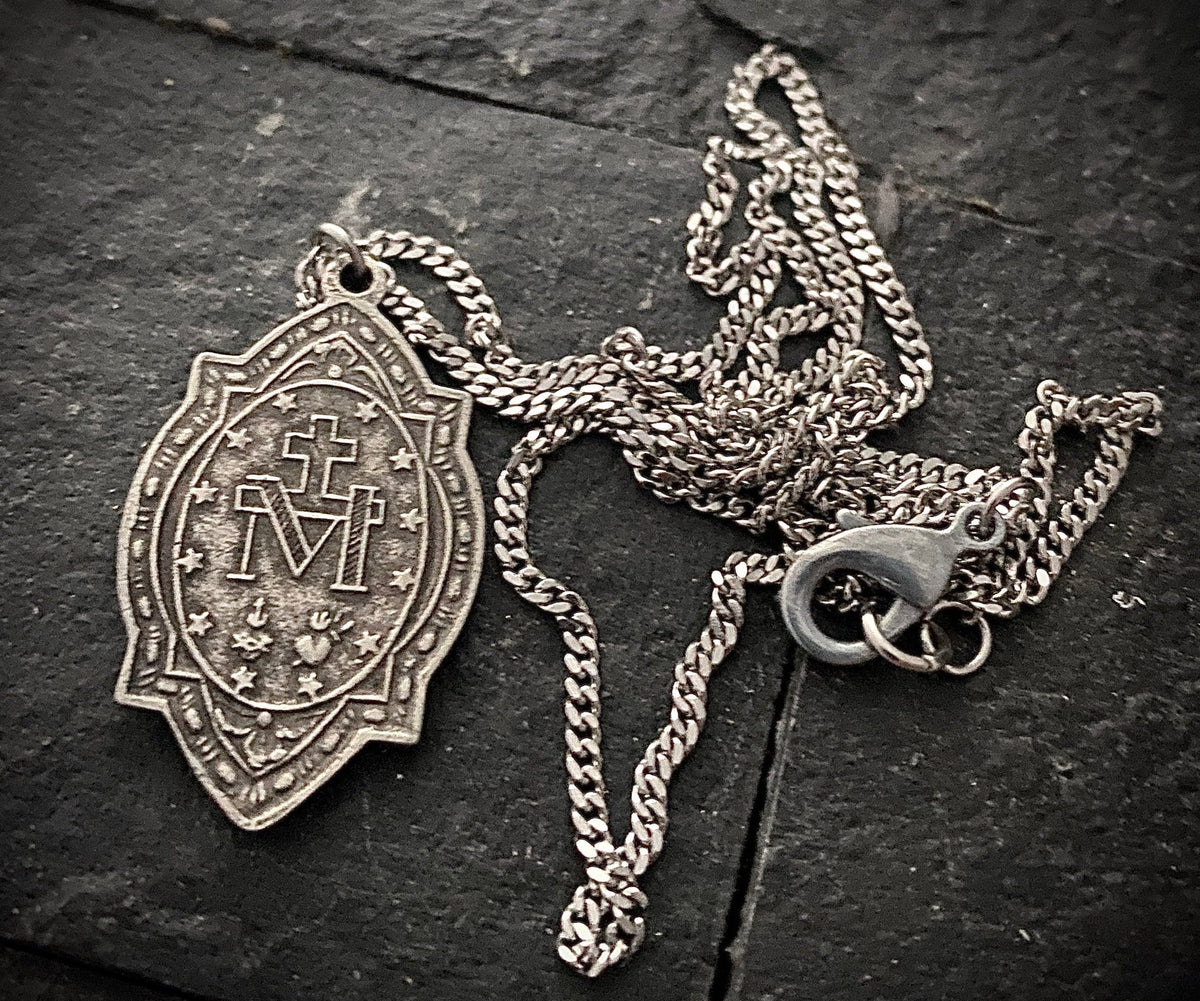 Men&#39;s Miraculous Medal featuring a depiction of the Blessed Mother, Steel chain necklace, 20 or 24 inches, ST-009