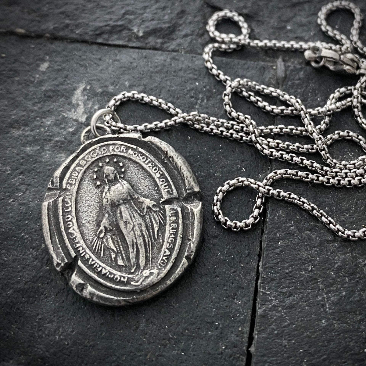 Men&#39;s Necklace with Mary Wax Seal Medal, Miraculous Medal, Unisex necklace, Catholic Jewelry, ST-026