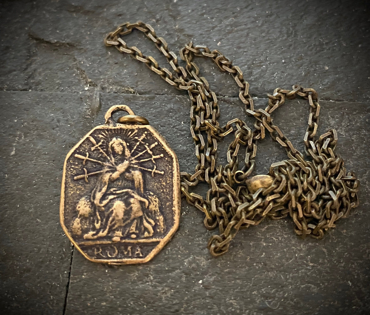 Men&#39;s Crucifix Necklace, Mary of 7 Sorrows, Antiqued Brass Bronze Unisex Religious Jewelry, 20 or 24 Inch Chain, BR-027