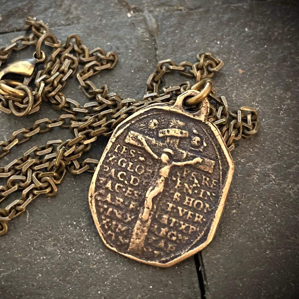 Men&#39;s Crucifix Necklace, Mary of 7 Sorrows, Antiqued Brass Bronze Unisex Religious Jewelry, 20 or 24 Inch Chain, BR-027