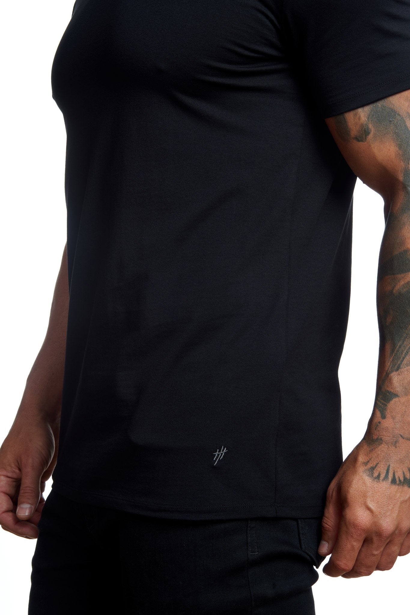 The Essential Extended Slim Fit Tee by WESTON JON BOUCHÉR