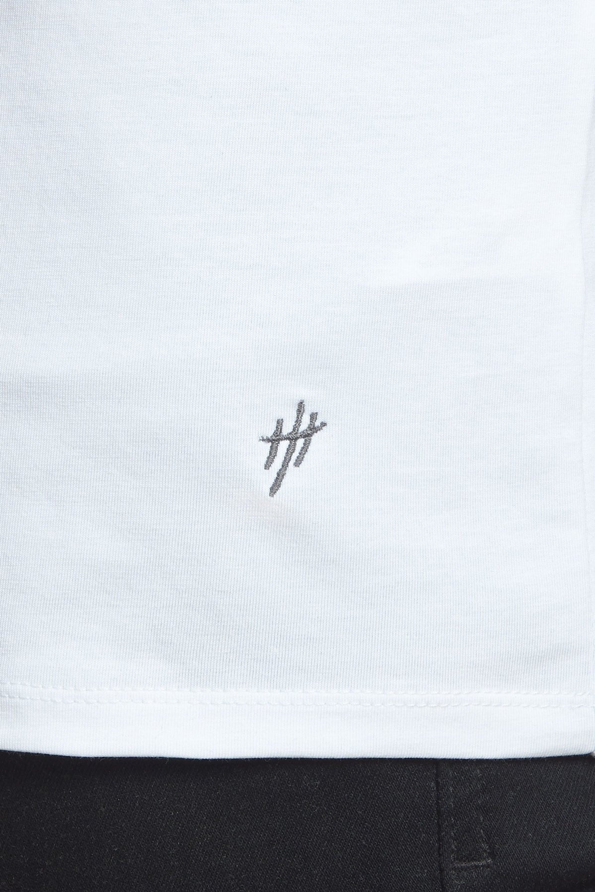 The Essential Extended Slim Fit Tee by WESTON JON BOUCHÉR