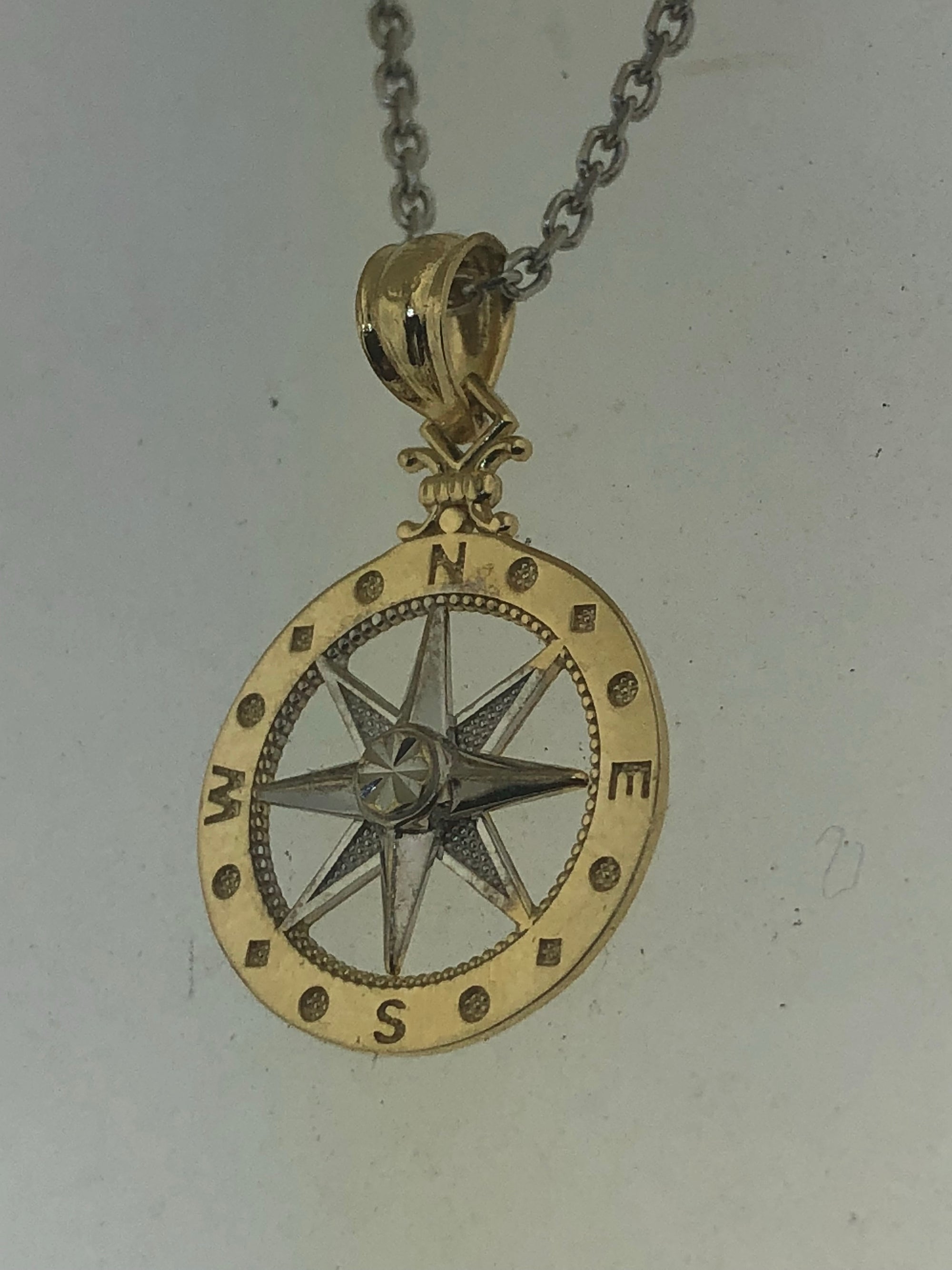 Women's 14kt Yellow Gold Compass Rose Pendant