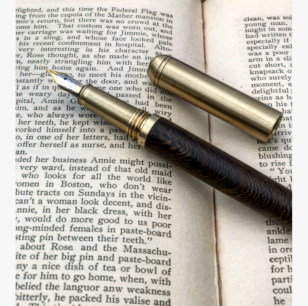 wooden fountain pen