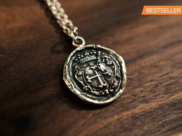 Trust in God” Silver Talisman - Pyrrha - Vintage Gentlemen